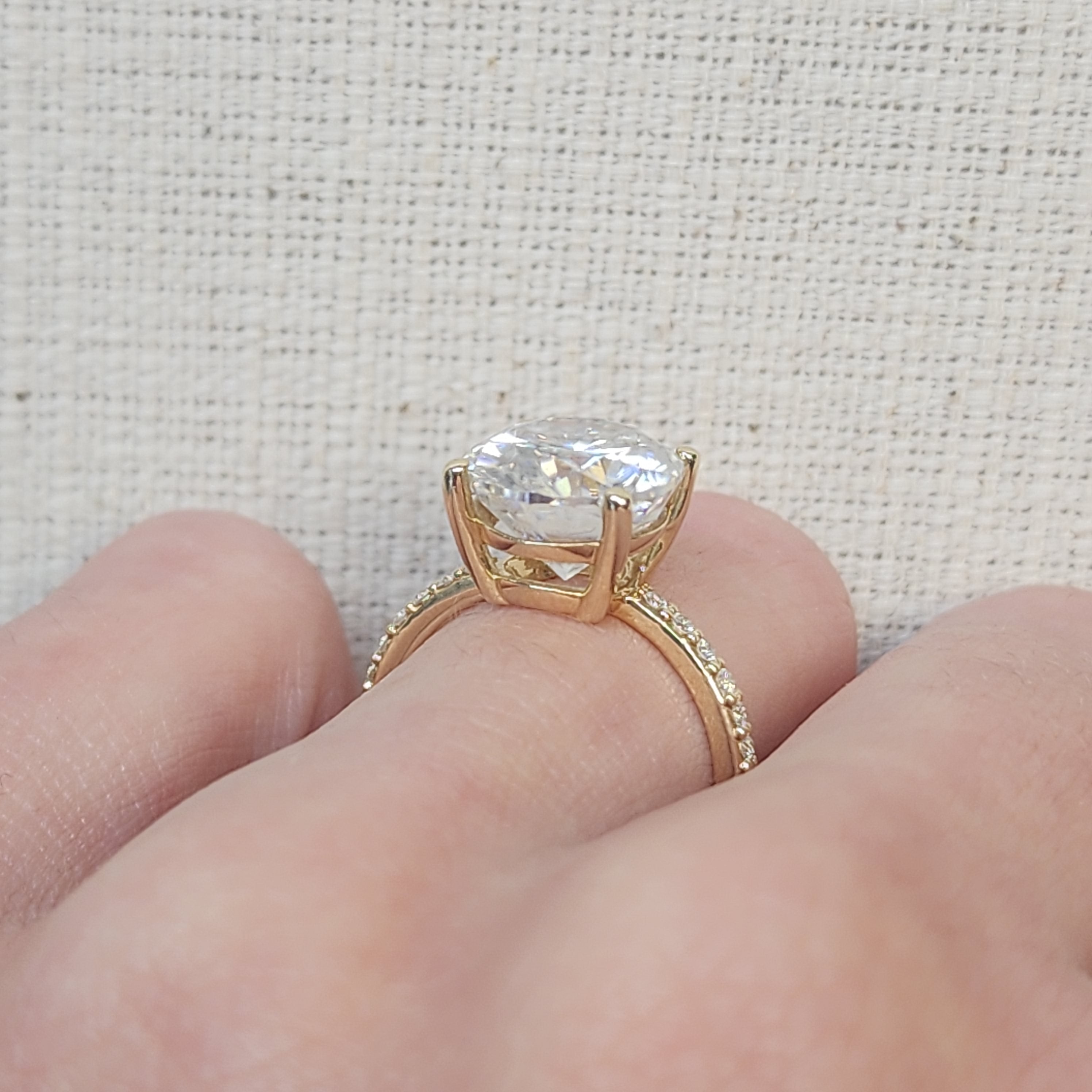 10k Yellow Gold 'Luisa' 5ct Oval Moissanite Ring