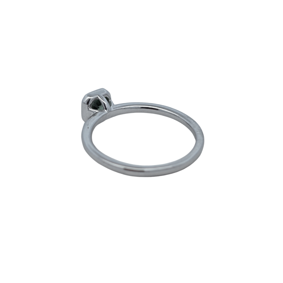 10k White Gold Ascher Green Tourmaline Ring