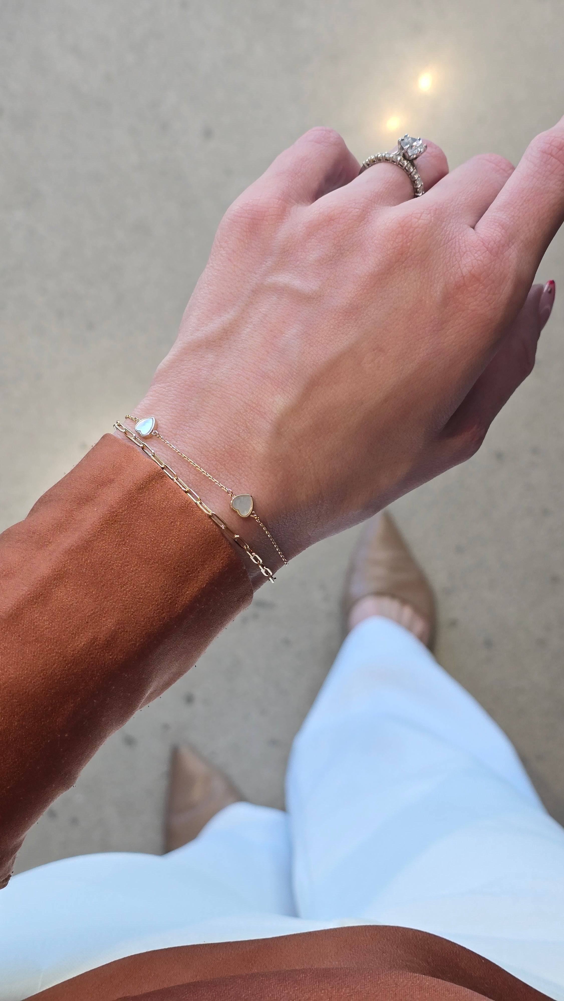 9k Yellow Gold Mother of Pearl Hearts Bracelet