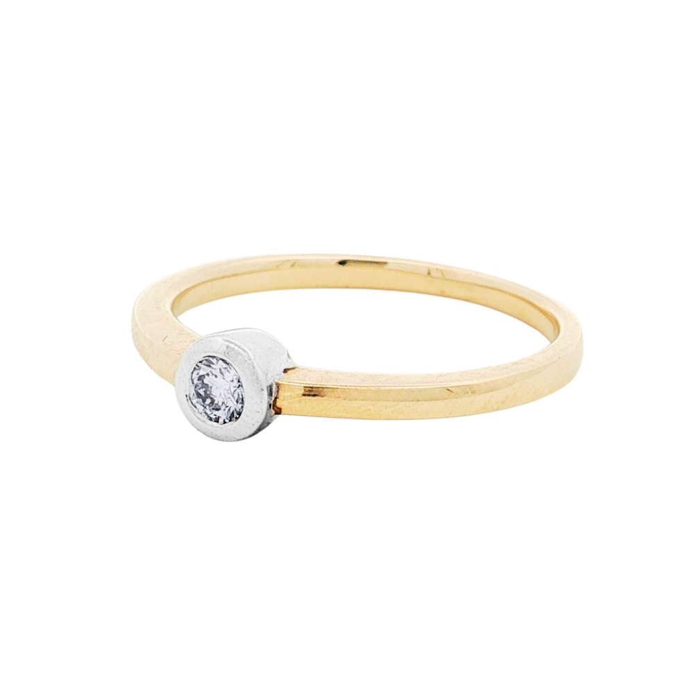 9k Bitone Natural Diamond Solitaire Ring