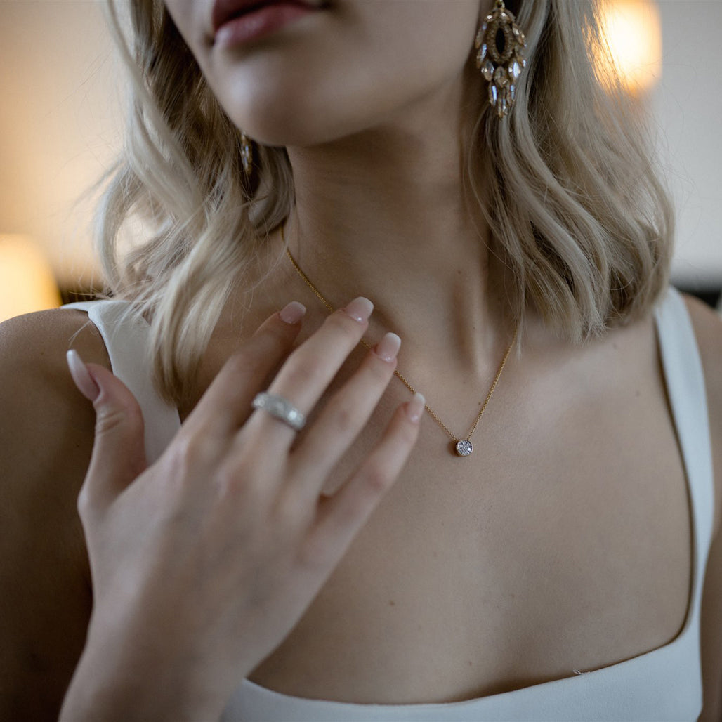 Love in a Jewel Full Chic Pendant