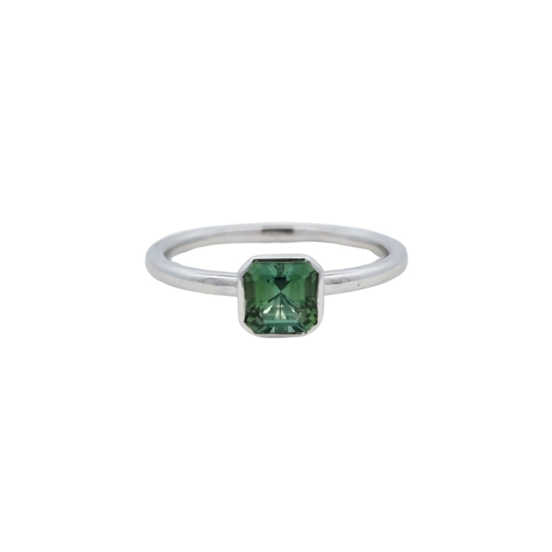 10k White Gold Ascher Green Tourmaline Ring
